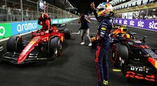 Leclerc-Verstappen, spettacolare duello: il campione del mondo piega il “predestinato”, ma è grande Ferrari