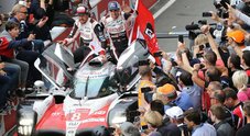 Alonso domina a Le Mans: vince con la Toyota e la Triple Crown si avvicina. Successo Porsche tra le GT