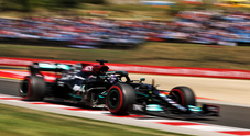 GP Ungheria, libere 3: Hamilton batte per Verstappen di 8 centesimi, duello continuo