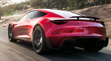 Le meraviglie della mobilità elettrica: Tesla Roadster è l'auto più potente del mondo