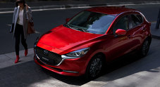 Rinnovata nello stile e nei contenuti: Mazda 2 diventa una piccola ammiraglia ibrida