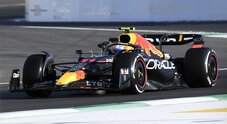 Gp Arabia Saudita, Perez beffa Leclerc e Sainz: Red Bull in pole davanti alle due Ferrari