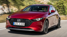 Mazda 3, al volante della compatta con tecnologia Skyactiv X: sicura e divertente è anche mild-hybrid