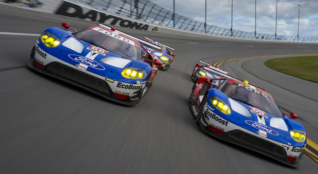 Le quattro Ford GT sul circuito di Daytona