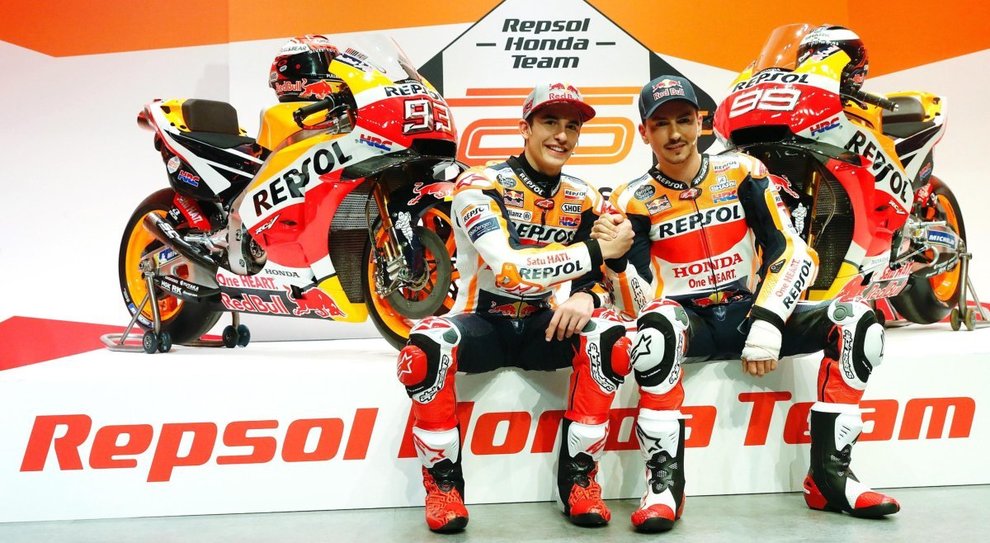 Il team Honda con Marc Marquez e Jorge Lorenzo per la MotoGp 2019