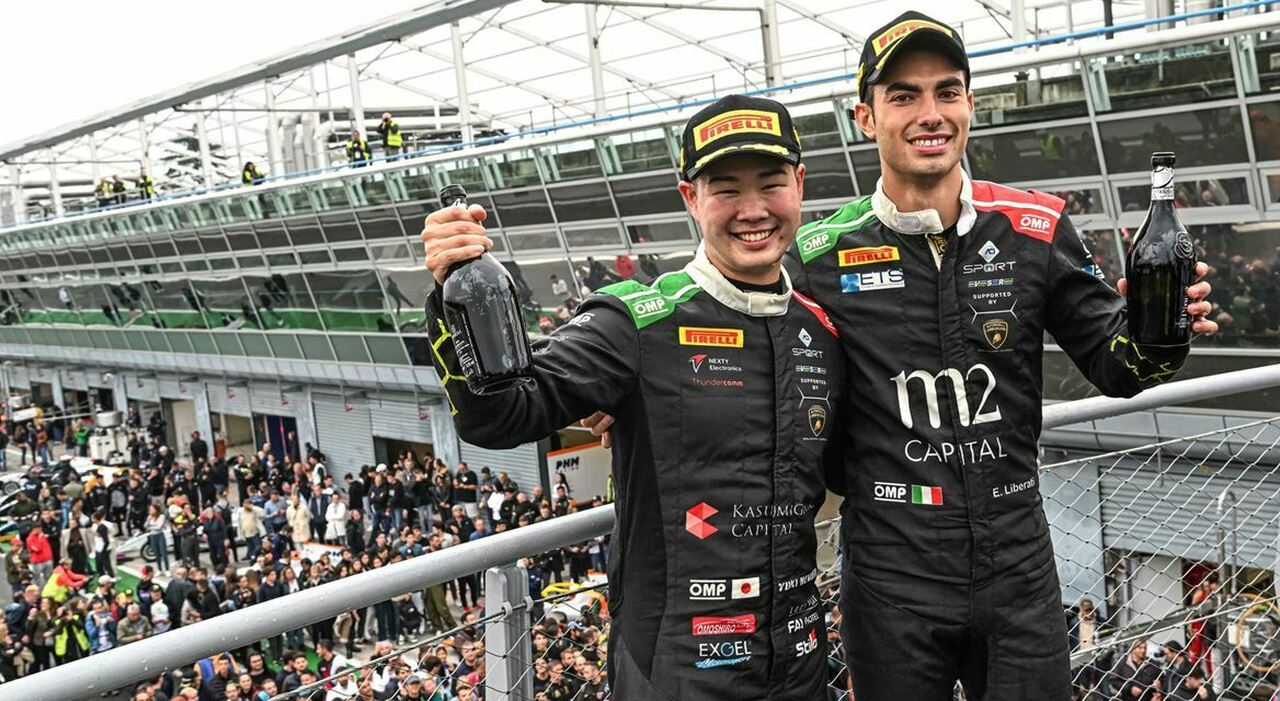 Edoardo Liberati e Yuki Nemoto festeggiano a Monza il titolo italiano Endurance con la Lamborghini Huracán Gt3 Evo