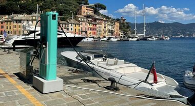 ​A Portofino prima colonnina per ricarica barche elettriche. Con 50 cent al kw/h consente “pieno” di energia in circa un’ora
